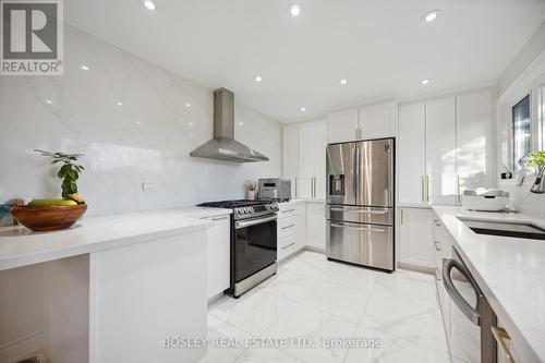 123 Ernest Avenue, Toronto, ON - Indoor Photo Showing Kitchen With Stainless Steel Kitchen With Double Sink With Upgraded Kitchen