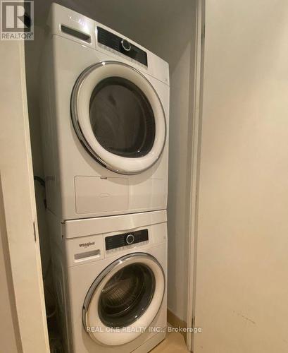 210 - 3 Market Street, Toronto, ON - Indoor Photo Showing Laundry Room