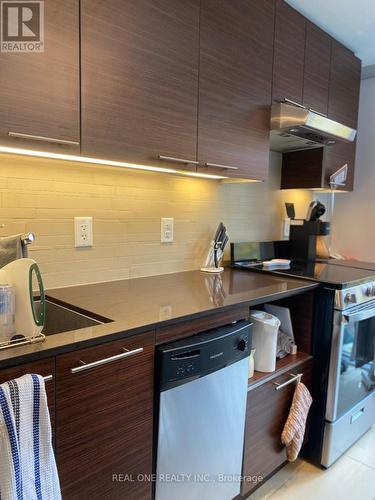 210 - 3 Market Street, Toronto, ON - Indoor Photo Showing Kitchen