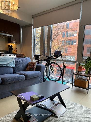 210 - 3 Market Street, Toronto, ON - Indoor Photo Showing Living Room