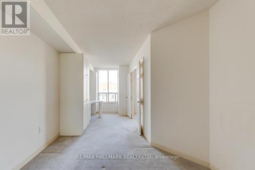 905 - 284 Bloor Street W, Toronto, ON - Indoor Photo Showing Other Room