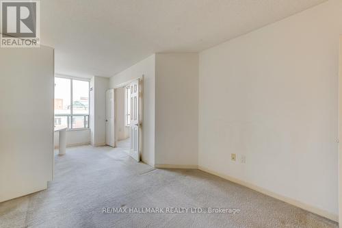 905 - 284 Bloor Street W, Toronto, ON - Indoor Photo Showing Other Room