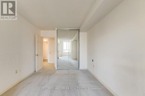 905 - 284 Bloor Street W, Toronto, ON - Indoor Photo Showing Other Room