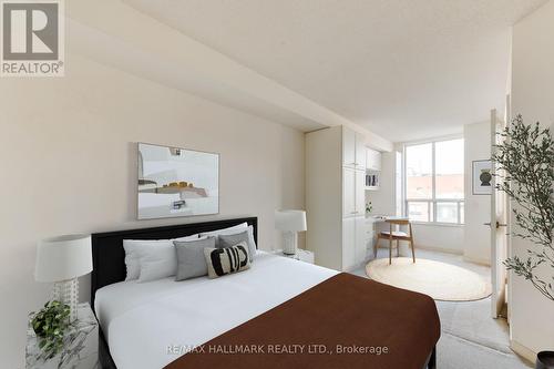 905 - 284 Bloor Street W, Toronto, ON - Indoor Photo Showing Bedroom