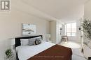 905 - 284 Bloor Street W, Toronto, ON  - Indoor Photo Showing Bedroom 