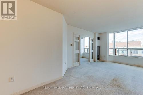 905 - 284 Bloor Street W, Toronto, ON - Indoor Photo Showing Other Room