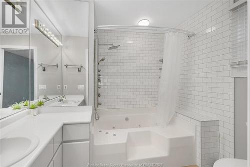 510 Laurier Drive, Lasalle, ON - Indoor Photo Showing Bathroom