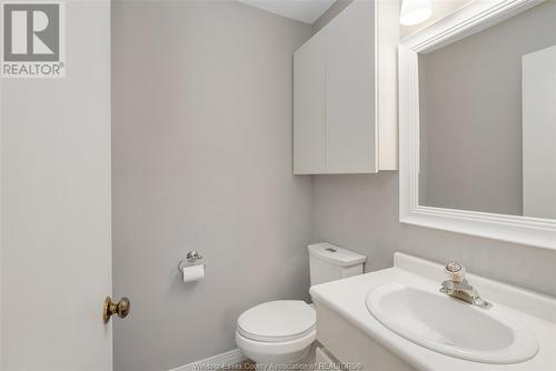 510 Laurier Drive, Lasalle, ON - Indoor Photo Showing Bathroom