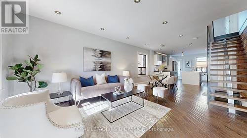 38 Fielding Avenue, Toronto, ON - Indoor Photo Showing Living Room