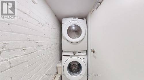 38 Fielding Avenue, Toronto, ON - Indoor Photo Showing Laundry Room