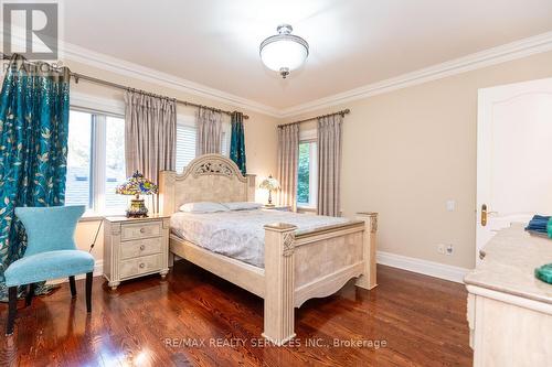 90 Humberview Drive, Vaughan, ON - Indoor Photo Showing Bedroom