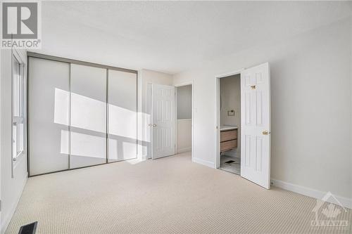 1945 Greenway Park, Ottawa, ON - Indoor Photo Showing Other Room