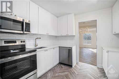 1945 Greenway Park, Ottawa, ON - Indoor Photo Showing Kitchen