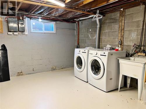 205 Fane Street Unit# 12B, St Clair, ON - Indoor Photo Showing Laundry Room