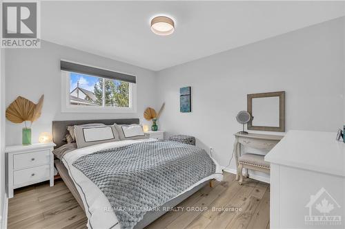 13 Oak Crescent, Brockville (810 - Brockville), ON - Indoor Photo Showing Bedroom