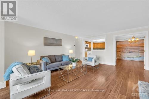 601 - 160 George Street, Ottawa, ON - Indoor Photo Showing Living Room