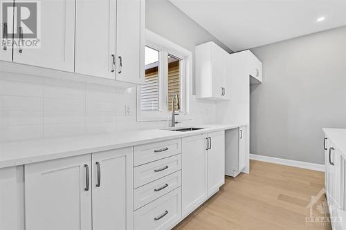 465 Pioneer Road, Merrickville, ON - Indoor Photo Showing Kitchen