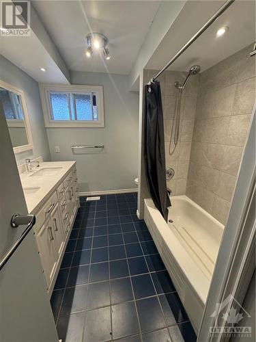 7 Westpark Drive, Ottawa, ON - Indoor Photo Showing Bathroom