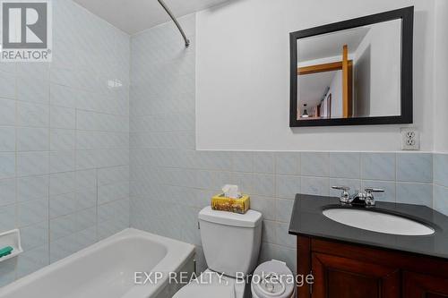 4135 Hickory Drive, Mississauga, ON - Indoor Photo Showing Bathroom