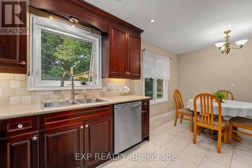 4135 Hickory Drive, Mississauga, ON - Indoor Photo Showing Other Room