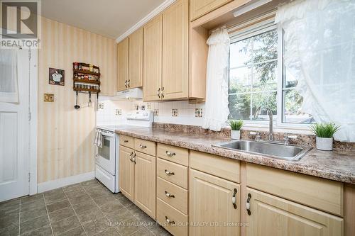 366 Dundas Street W, Greater Napanee, ON - Indoor Photo Showing Kitchen