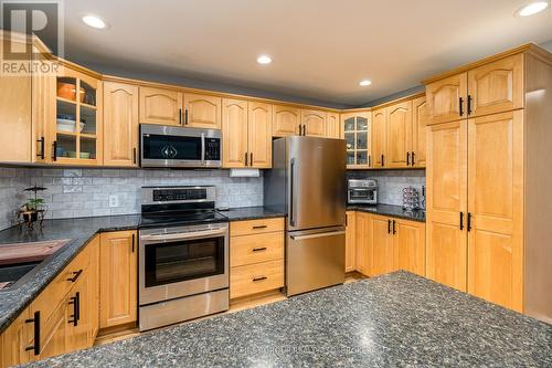 437 Abrams Road, Greater Napanee, ON - Indoor Photo Showing Kitchen With Double Sink