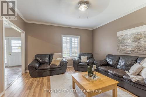 751 Wicklow Road, Alnwick/Haldimand, ON - Indoor Photo Showing Living Room