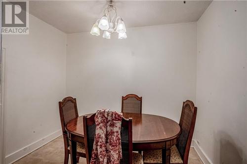 707 Charlotte Street, Sudbury, ON - Indoor Photo Showing Dining Room