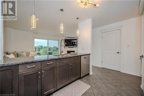 146 Downey Road Unit# 22B, Guelph, ON - Indoor Photo Showing Kitchen