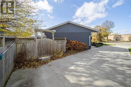 1103 Highway Drive East, Sarnia, ON - Outdoor