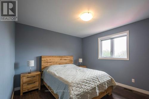 1053 Smith Street, Quinte West, ON - Indoor Photo Showing Bedroom