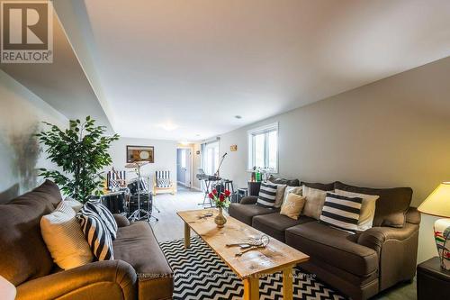 1053 Smith Street, Quinte West, ON - Indoor Photo Showing Living Room