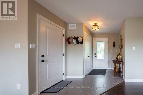 1053 Smith Street, Quinte West, ON - Indoor Photo Showing Other Room