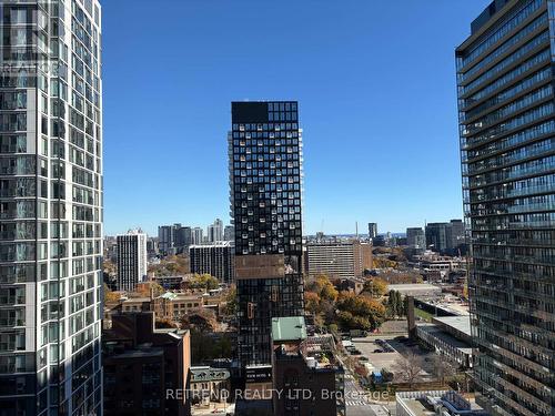 2111 - 68 Shuter Street, Toronto, ON - Outdoor