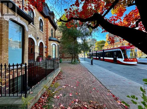 167 Carlton Street, Toronto, ON - Outdoor