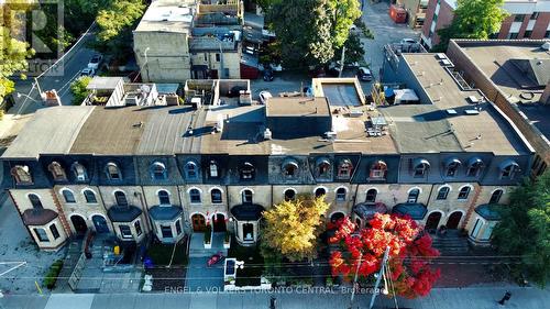 167 Carlton Street, Toronto, ON - Outdoor