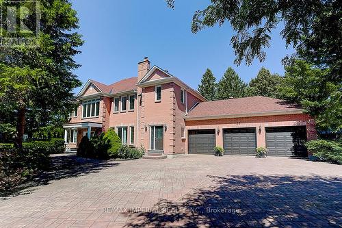 32 Stonegate Street, Whitchurch-Stouffville, ON - Outdoor With Facade