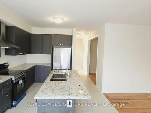 Upper-999 Black Cherry Dr, Oshawa, ON - Indoor Photo Showing Kitchen With Double Sink With Upgraded Kitchen