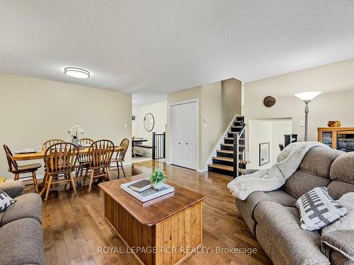 1 The Blvd, New Tecumseth, ON - Indoor Photo Showing Living Room