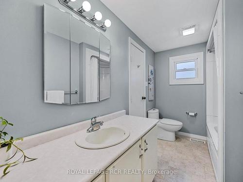 1 The Blvd, New Tecumseth, ON - Indoor Photo Showing Bathroom