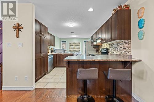 46 Ridgeview Lane, Quinte West, ON - Indoor Photo Showing Kitchen With Upgraded Kitchen