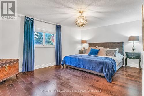 654 Ashprior Avenue, Mississauga, ON - Indoor Photo Showing Bedroom