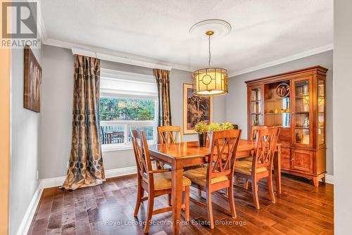 654 Ashprior Avenue, Mississauga, ON - Indoor Photo Showing Dining Room