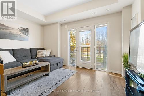 101 - 1 Beckenrose Court, Brampton, ON - Indoor Photo Showing Living Room