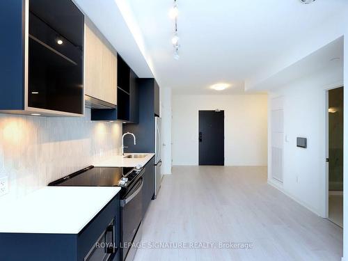 314-395 Dundas St W, Oakville, ON - Indoor Photo Showing Kitchen