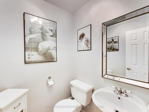 5786 Mersey St, Mississauga, ON - Indoor Photo Showing Bathroom