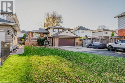 View of front of home featuring a front yard - 2378 Headon Road, Burlington, ON - Outdoor