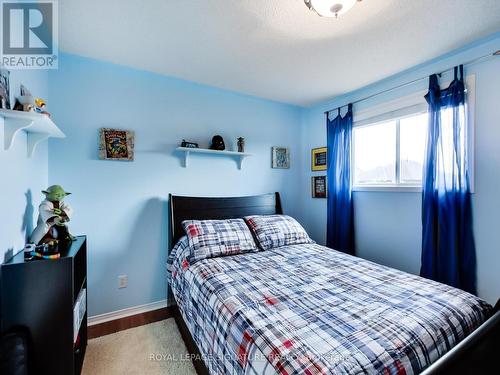 5786 Mersey Street, Mississauga, ON - Indoor Photo Showing Bedroom