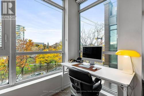 311 - 707 Dovercourt Road, Toronto, ON - Indoor Photo Showing Office