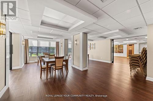 503 - 7420 Bathurst Street, Vaughan, ON - Indoor Photo Showing Dining Room